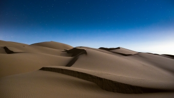 sand-dunes-night-metal-prints-chris-van-loan